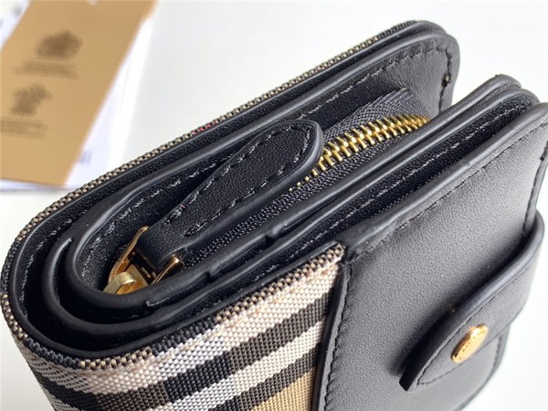 Burberry 버버리 지갑 B1818-4 신상