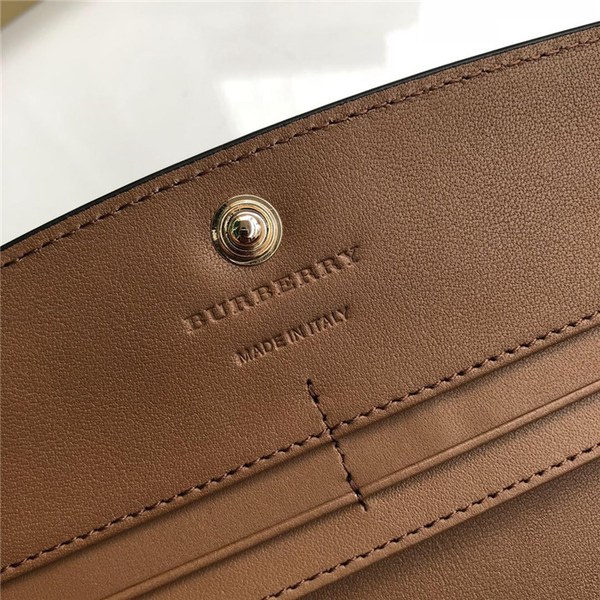 44위 Burberry 버버리 장지갑 B6060