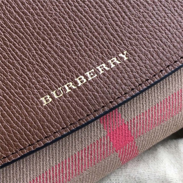 44위 Burberry 버버리 장지갑 B6060