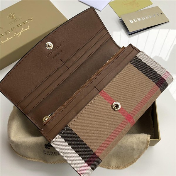 44위 Burberry 버버리 장지갑 B6060
