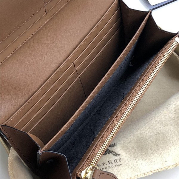 44위 Burberry 버버리 장지갑 B6060