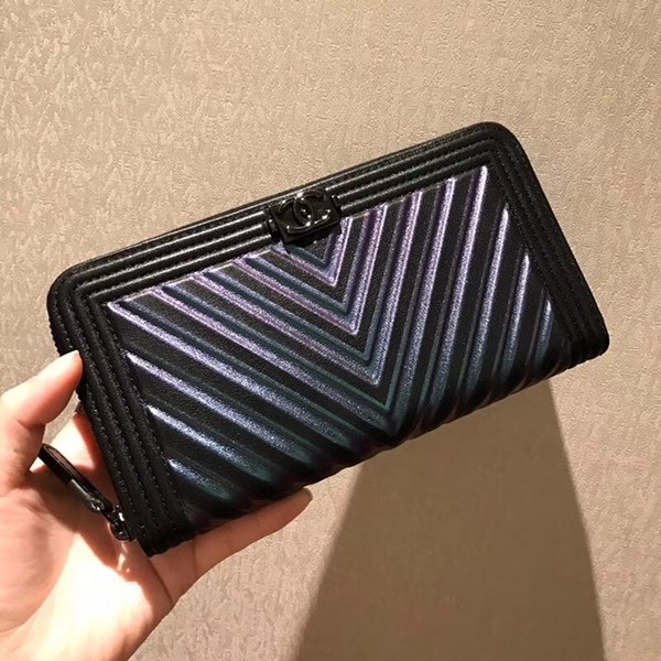 샤넬 보이 장지갑 블랙