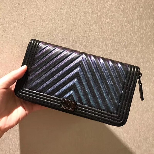 샤넬 보이 장지갑 블랙