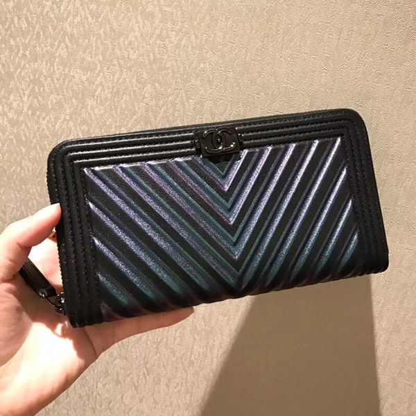 샤넬 보이 장지갑 블랙