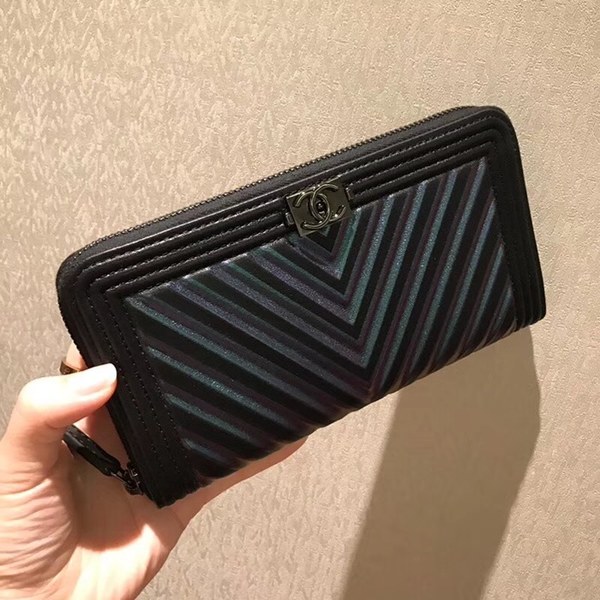 샤넬 보이 장지갑 블랙