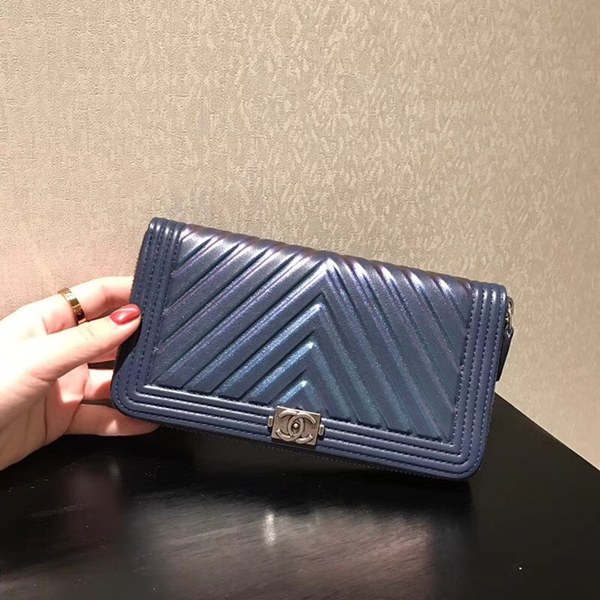 샤넬 보이 장지갑 블루