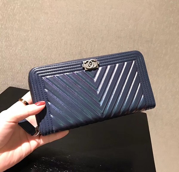 샤넬 보이 장지갑 블루