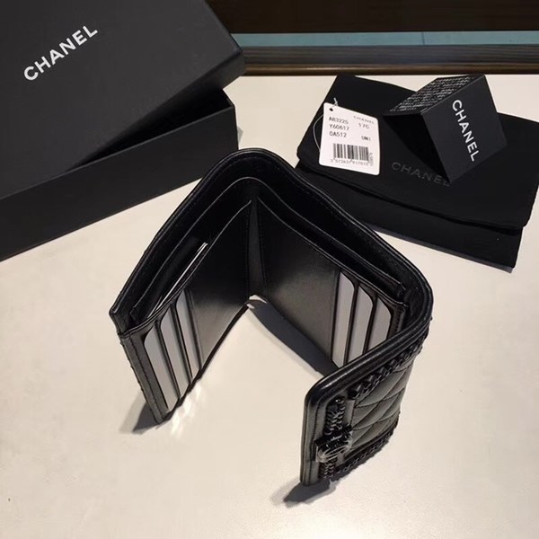 신상 샤넬 보이 체인반지갑