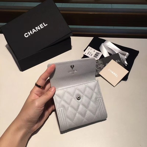 샤넬 보이 반지갑 실버