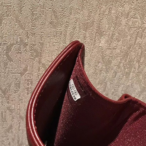 샤넬 보이 반지갑 램스킨 와인 금장