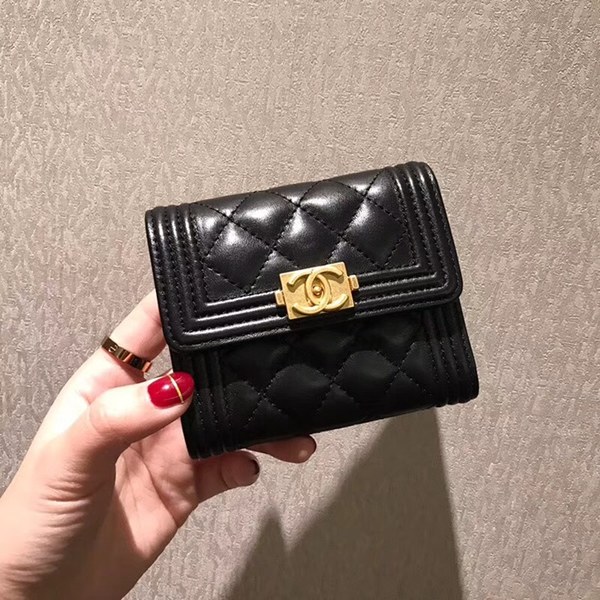 샤넬 보이 반지갑 램스킨 블랙 금장