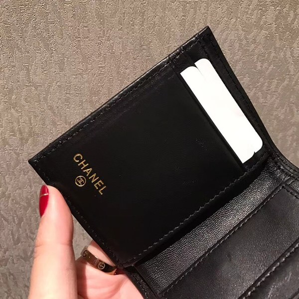 샤넬 보이 반지갑 램스킨 블랙 금장