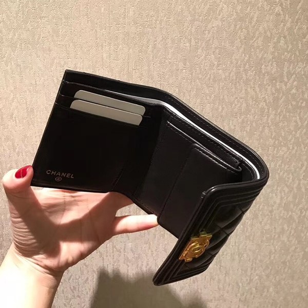 샤넬 보이 반지갑 램스킨 블랙 금장