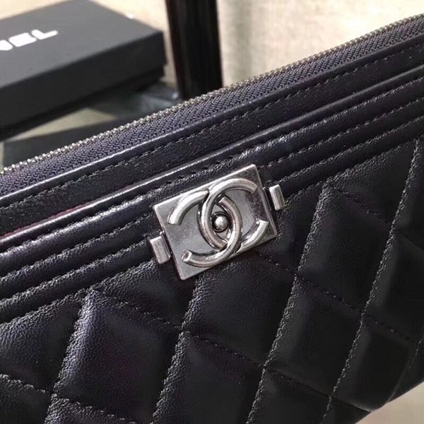 샤넬 램스킨 장지갑 84107