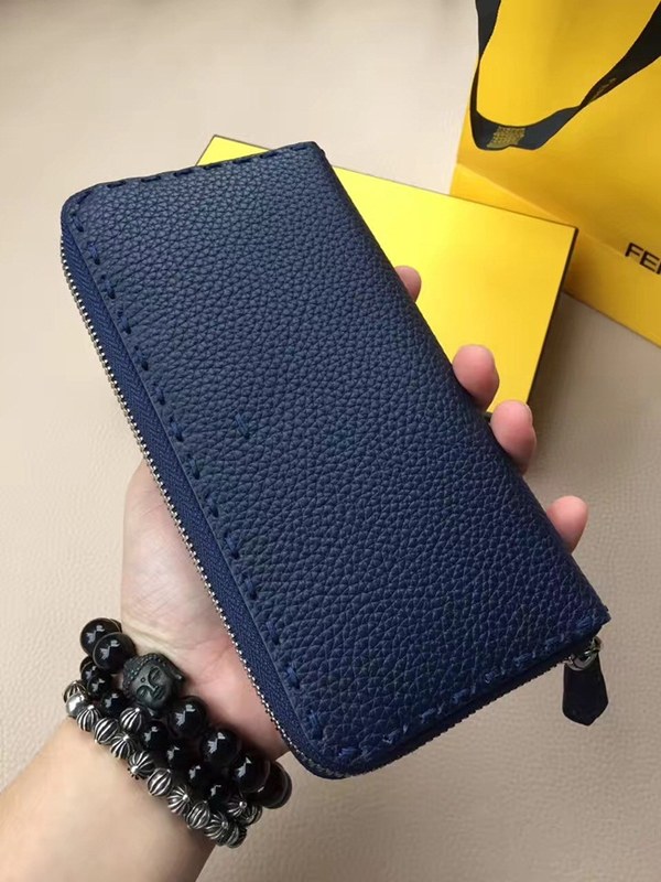 펜디 캐비어 지퍼장지갑 0210