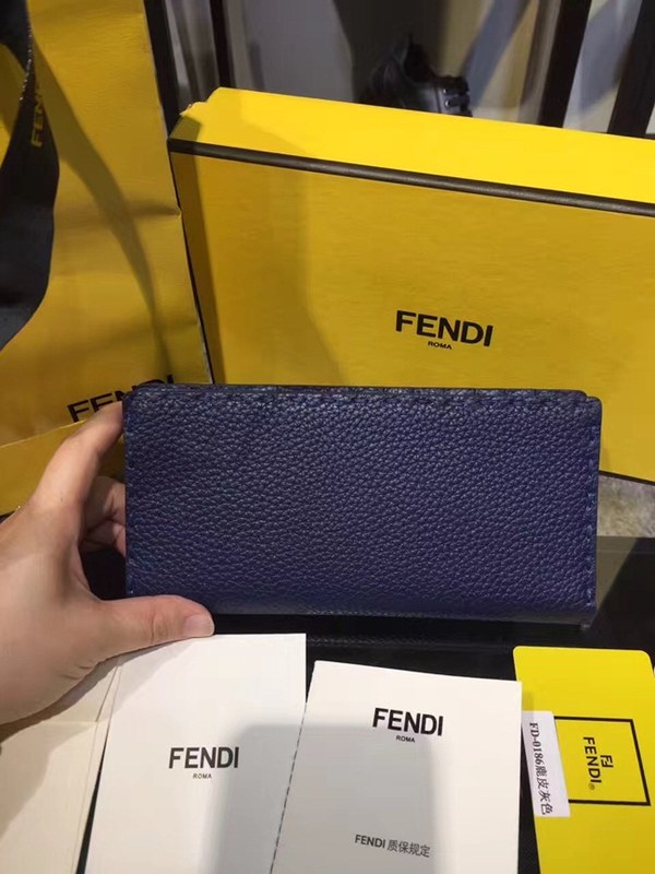 펜디 캐비어 장지갑 0186