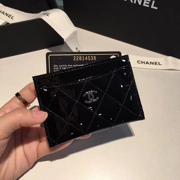 샤넬 카드지갑 유광 블랙