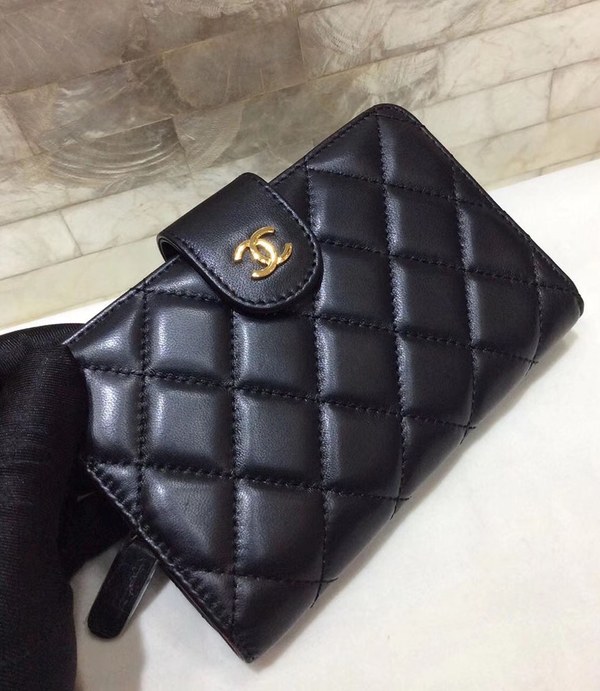 샤넬지갑 양가죽 금장 15CM AS32010