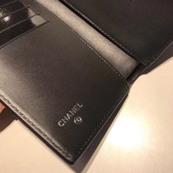 샤넬지갑 양가죽 은장 15CM AS87099