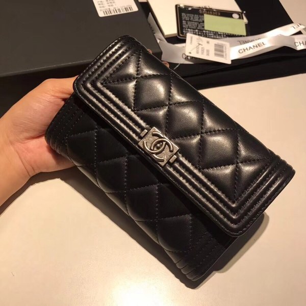 샤넬지갑 양가죽 은장 15CM AS87099