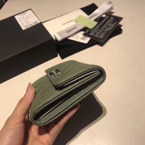 샤넬지갑 양가죽  은장 11CM AS87555