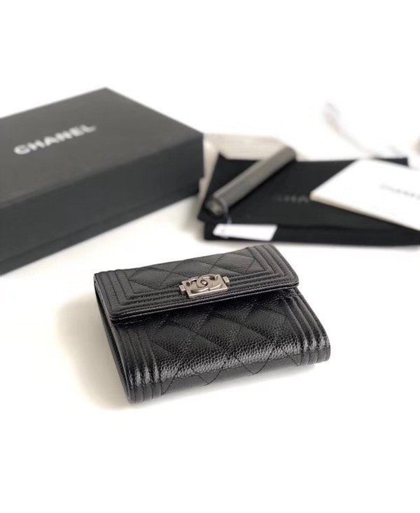 샤넬 LEBOY 지갑 케비어 은장 AS5041