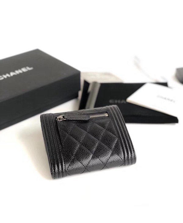 샤넬 LEBOY 지갑 케비어 은장 AS5041