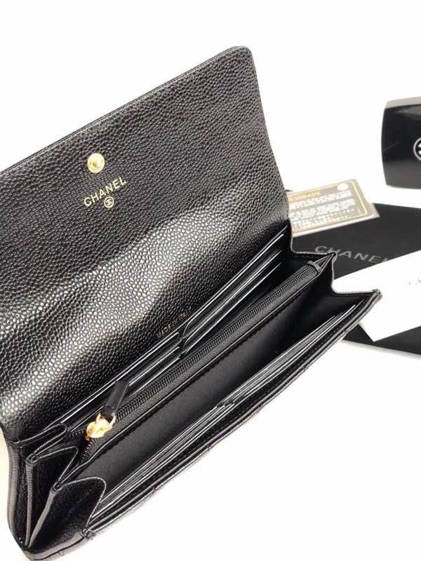 샤넬 장지갑 케비어 금장 AS7088