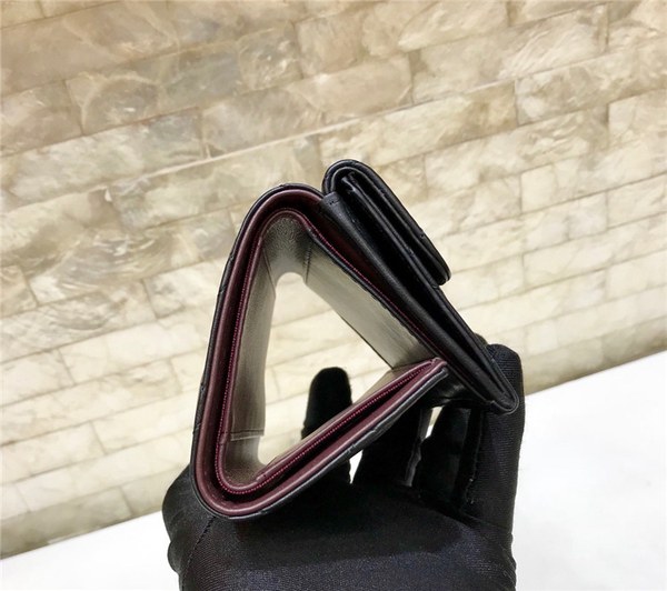 샤넬 램스킨 은장 지갑 C84401