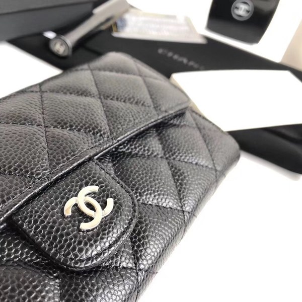 샤넬 캐비어 장지갑 은장 AS5008