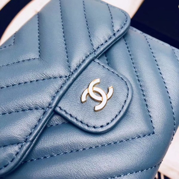 Chanel 샤넬 여성용 램스킨 쉐브론 카드지갑 프렌치블루