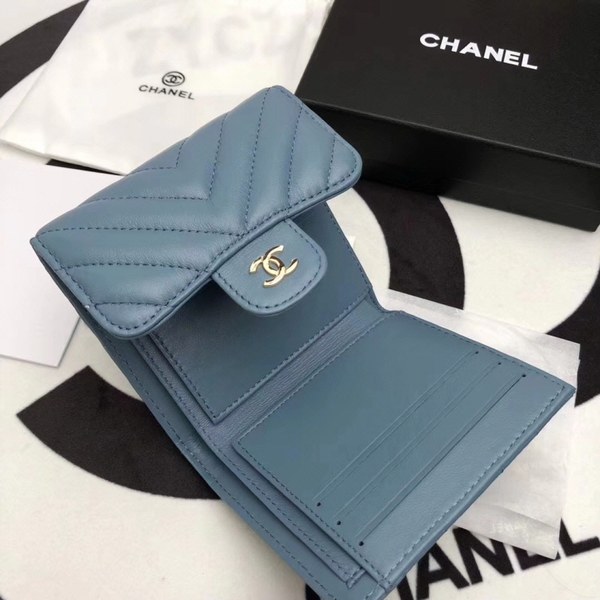 Chanel 샤넬 여성용 램스킨 쉐브론 카드지갑 프렌치블루