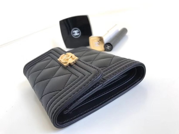 Chanel 샤넬 LEBOY 지갑 램스킨 금장 AS5088