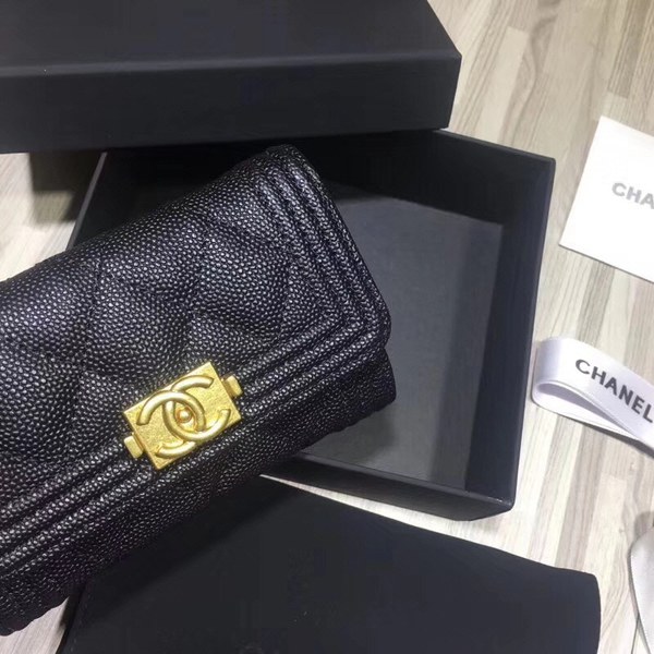 7위 Chanel 샤넬 여성용 보이 캐비어 카드지갑 4가지색상