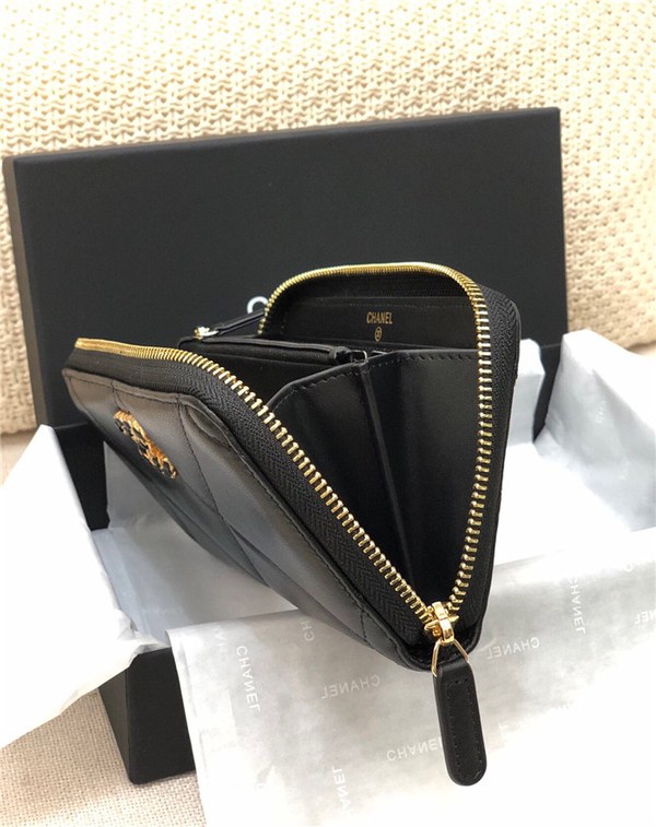 32위 CHANEL 샤넬 지퍼 장지갑 AP0946 신상