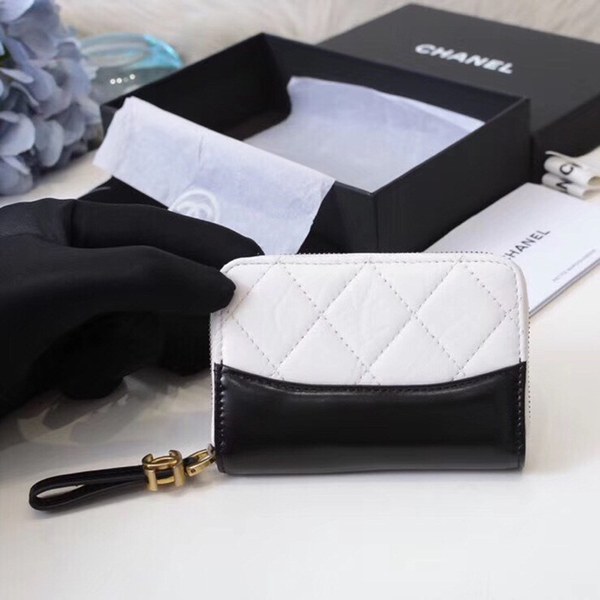 신상 샤넬 가브리엘 카드지갑 화이트