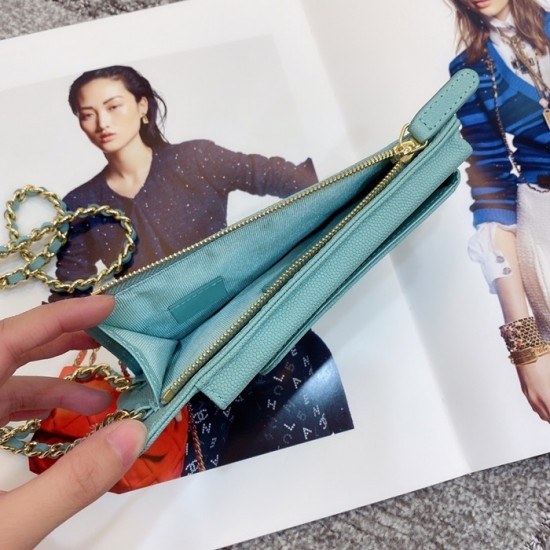 샤넬 2020 여성용 레더 장지갑  / 동전지갑 / 카드지갑 / 휴대폰 케이스,CHAW0076,18cm.스카이블루(금장)