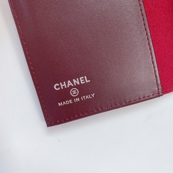 Chanel 2020 Mm / Wm Leather Passport Case