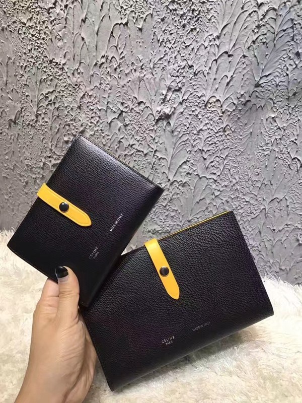 셀린느 멀티펑션 여권장지갑 104813-2