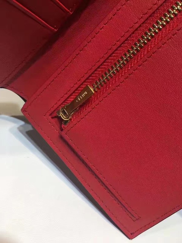 셀린느 멀티펑션 여권장지갑 104813-1