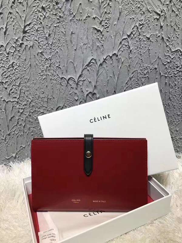 셀린느 멀티펑션 여권장지갑 104813-11