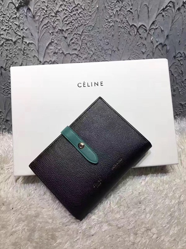 셀린느 멀티펑션 여권장지갑 104813-10