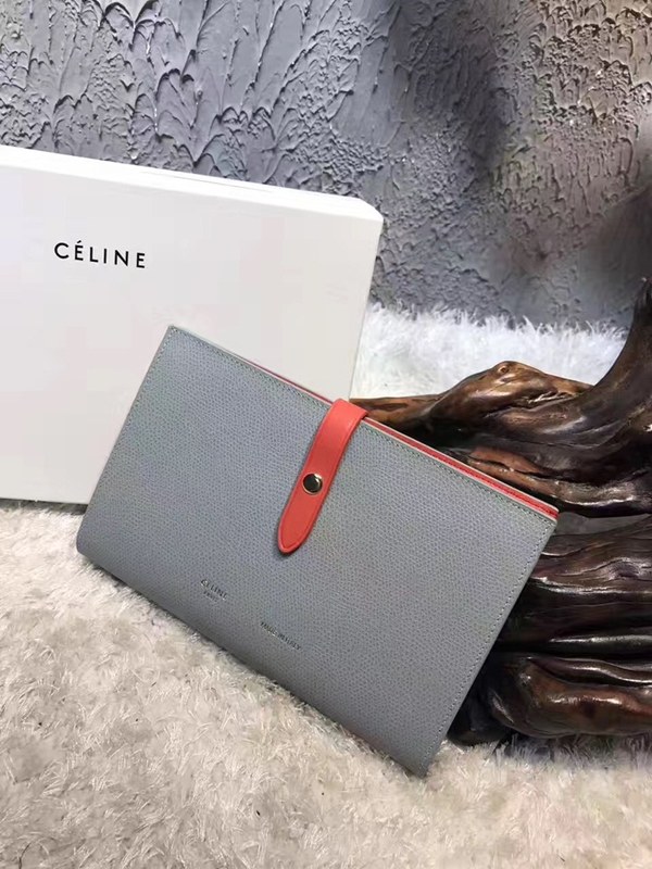 셀린느 멀티펑션 여권장지갑 104813-9