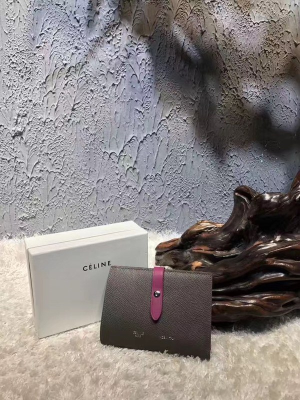 셀린느 멀티펑션 여권장지갑 104813-8