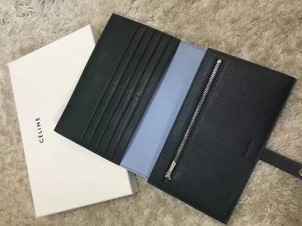 셀린느 멀티펑션 여권장지갑 104813-19