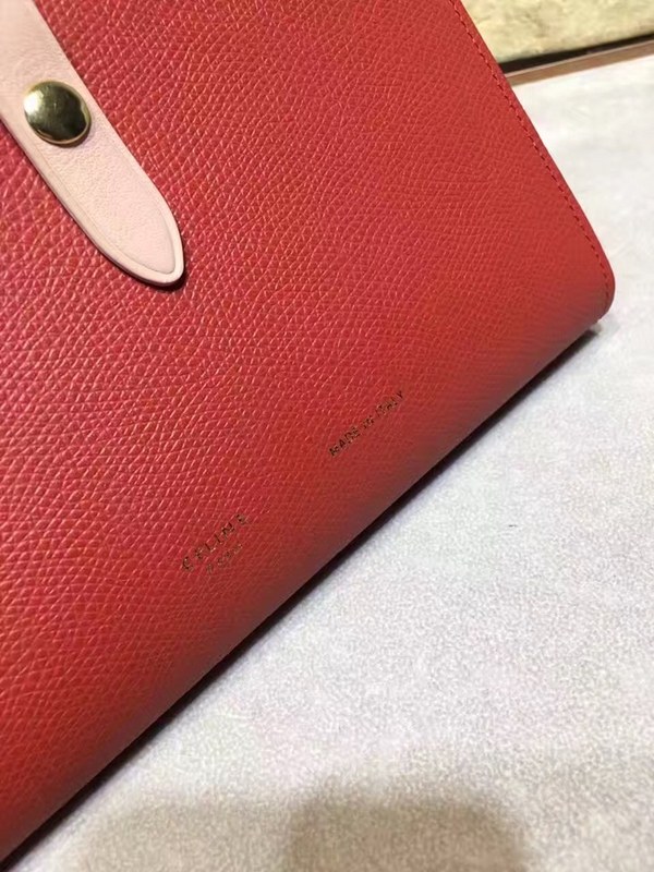 셀린느 멀티펑션 여권장지갑 104813-18