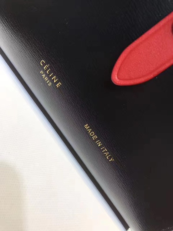 셀린느 멀티펑션 여권장지갑 104813-14