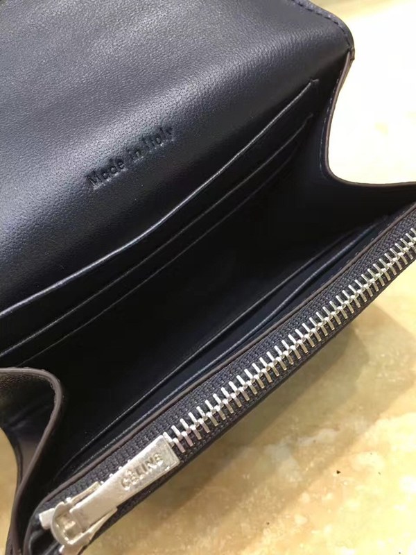 셀린느 트로트 지갑 107863-4