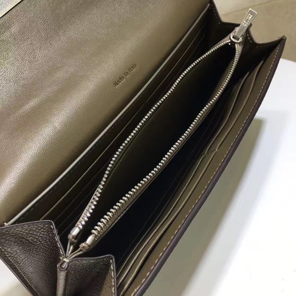 셀린느 트로트 장지갑 107853-8