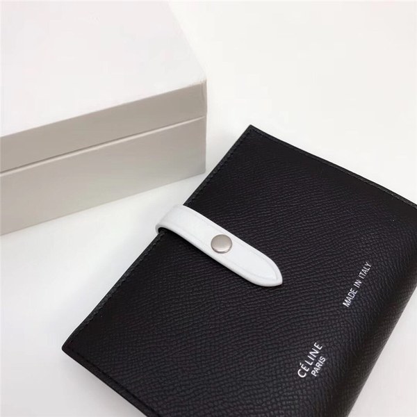 셀린느 지갑 C0146
